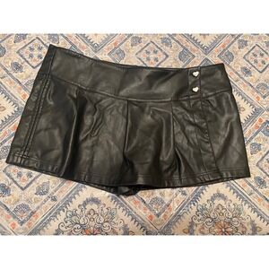 Celebrity Pink Black Faux Leather Skort Heart Button Pleated Mini XXL